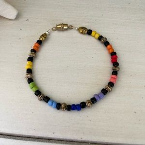 🌈Beaded rainbow bracelet